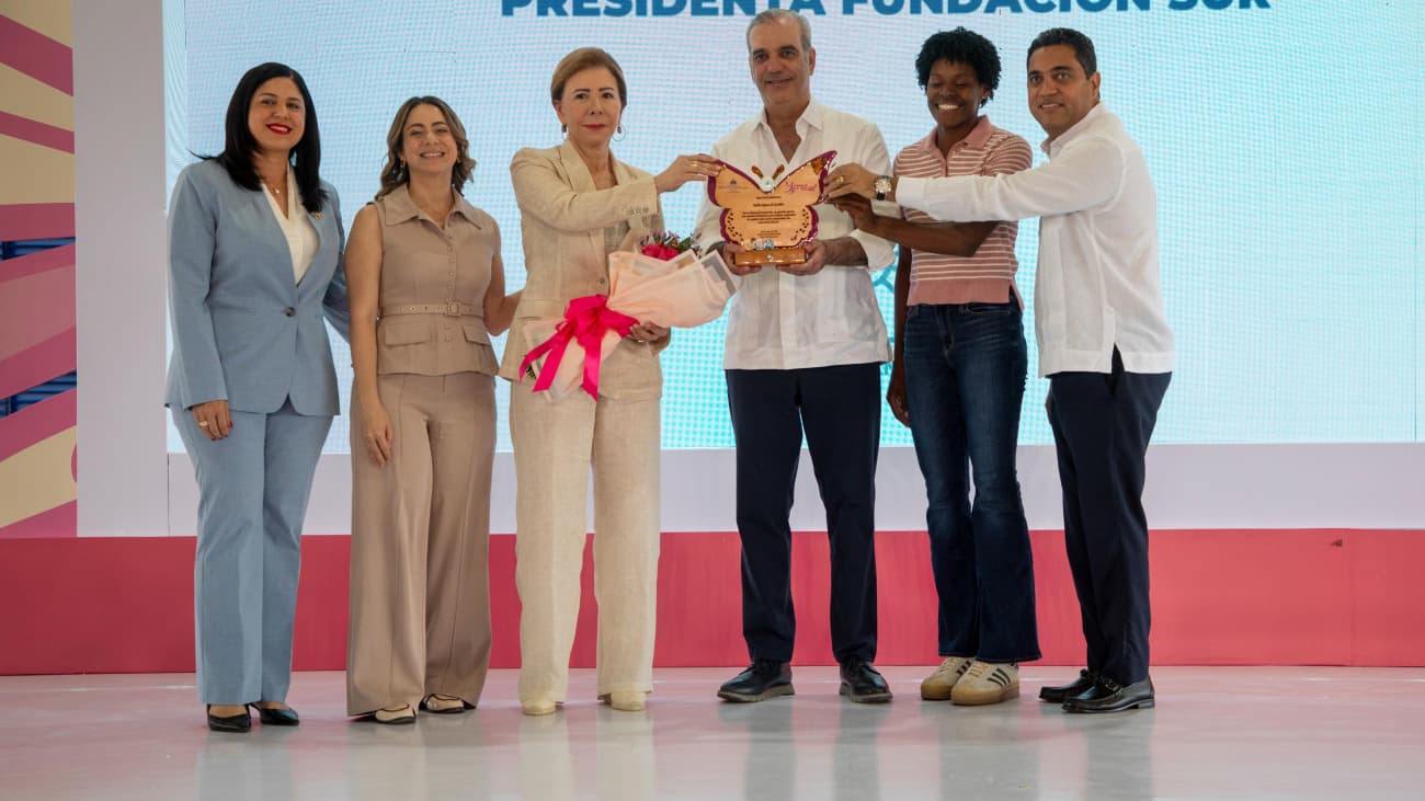 Abinader deja inaugurado complejo deportivo en Ciudad Juan Bosch y relanza los Juegos de la Mujer tras una década