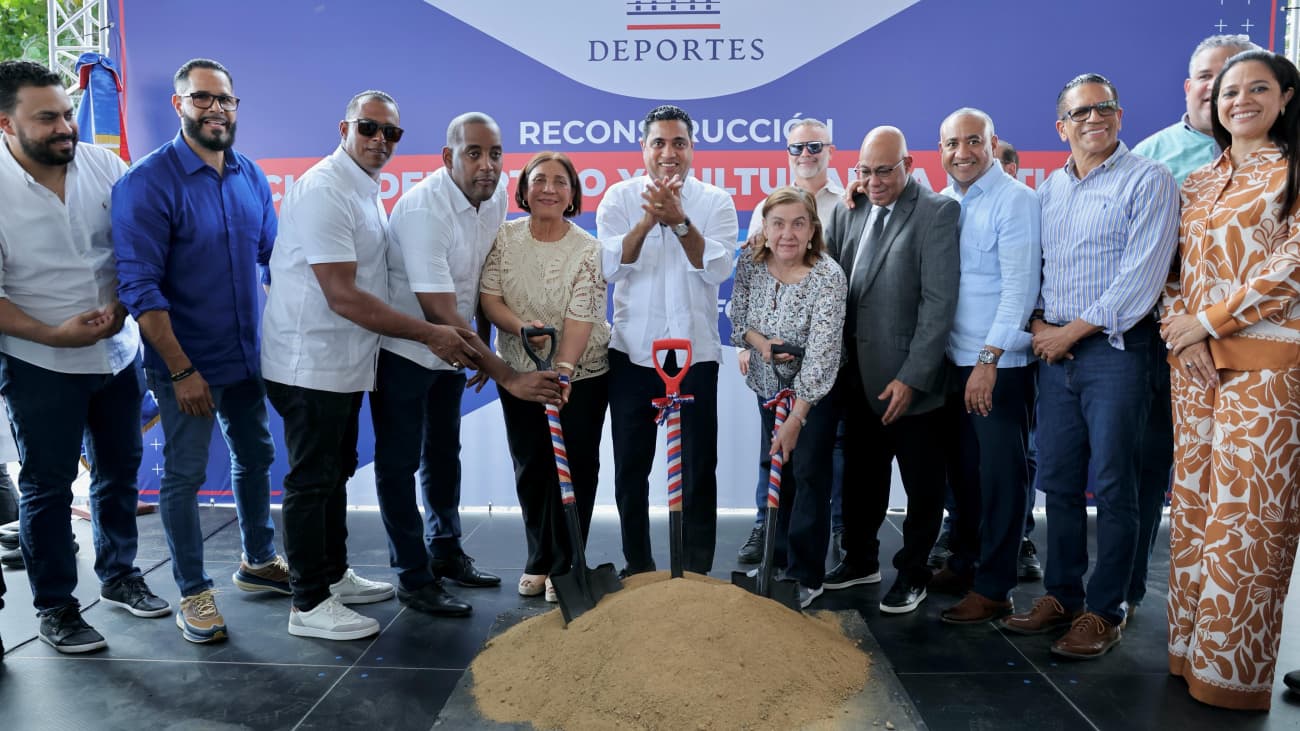 Minerd e Inefi forman a más de 300 docentes en actualización curricular 📚