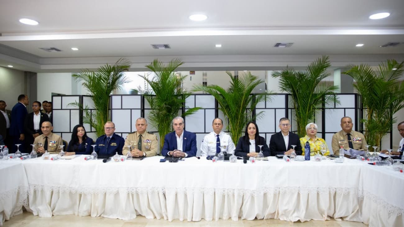 Abinader encabeza reunión clave para fortalecer la seguridad ciudadana