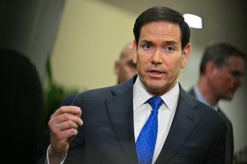Marco Rubio se reúne con el papa León XIV en medio de tensiones con Trump