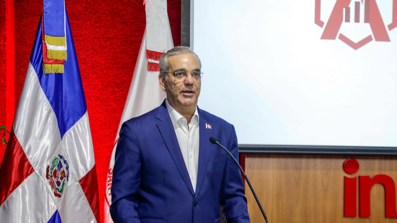 Abinader afirma que la estabilidad económica debe ir acompañada de justicia social