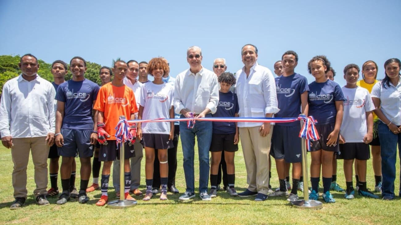 Abinader inaugura moderno Centro de Iniciación Deportiva Escolar para impulsar el talento de niños y jóvenes