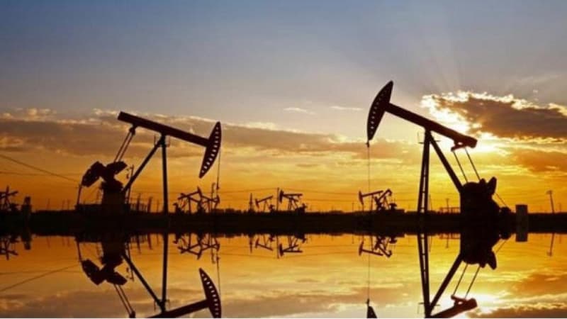 Petróleo de Texas cae casi un 7 % tras cancelación de ataque de EE. UU. contra Irán