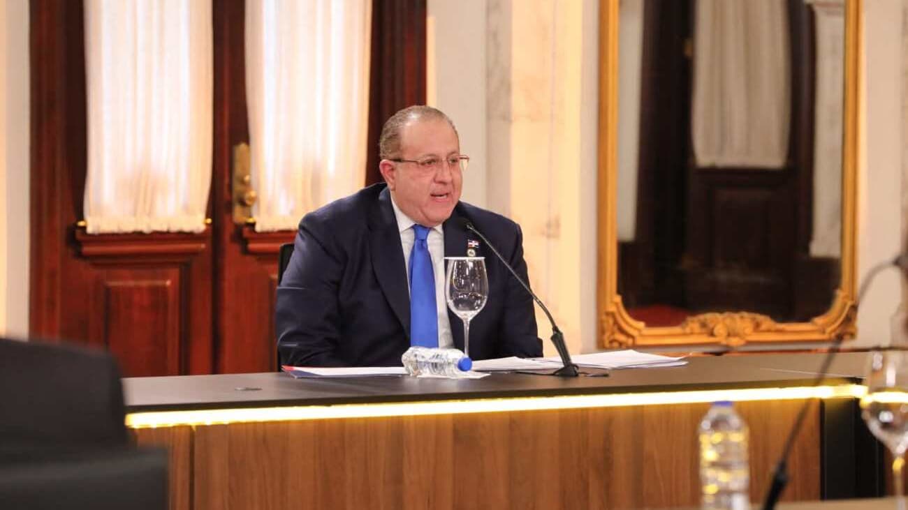 Hacienda destaca crecimiento económico de RD y proyecta expansión de 4.5 % para 2026