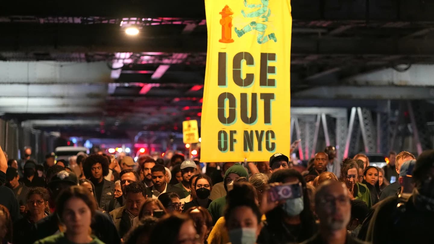 Dominicano resulta herido de bala durante operativo de ICE en el Bronx; un niño de cinco años estaba en el vehículo